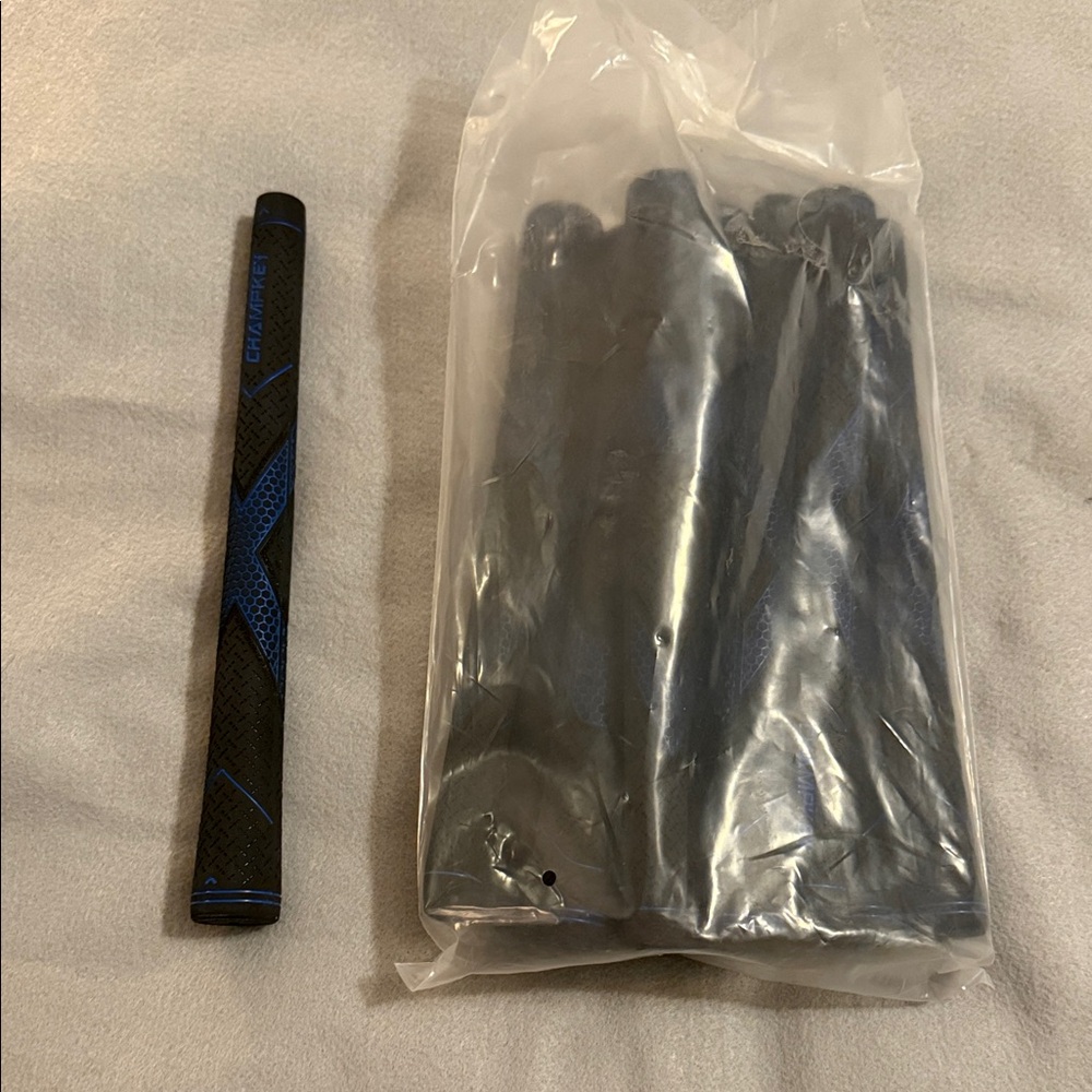 Black and Blue Golf Grip